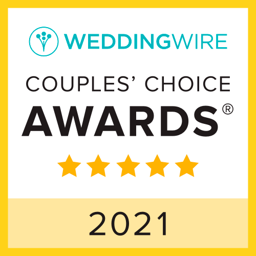 This image is a badge for the WeddingWire Couples' Choice Awards 2021, featuring a logo, five stars, and a yellow border.