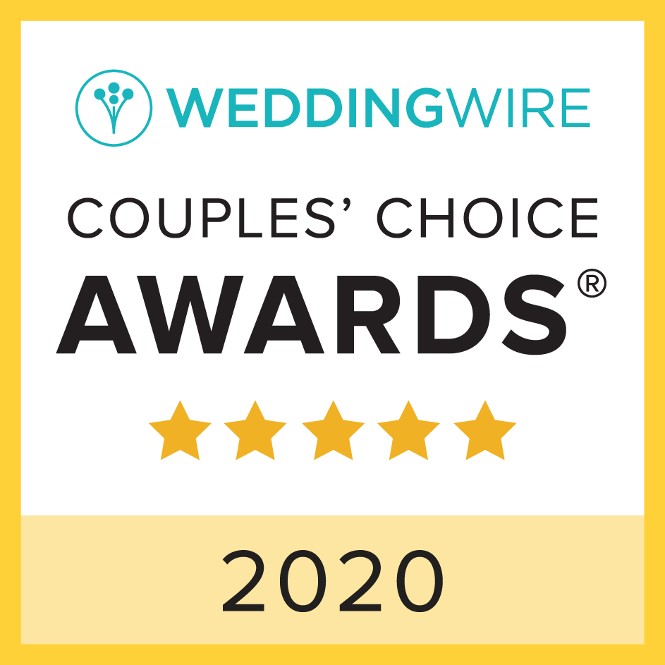 The image shows a 2020 WeddingWire Couples' Choice Awards badge with five stars, indicating high recognition in the wedding industry.